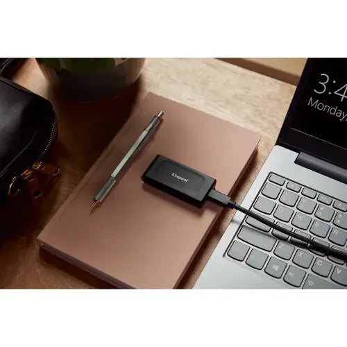 Disco Duro Ssd Portátil Kingston Xs1000 2tb Usb-c 3.2 Gen2x2 Negro