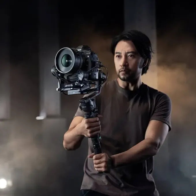 Dji Ronin Rs2 Pro Combo Gimbal Estabilizador Dslr Sin Espejo Negro