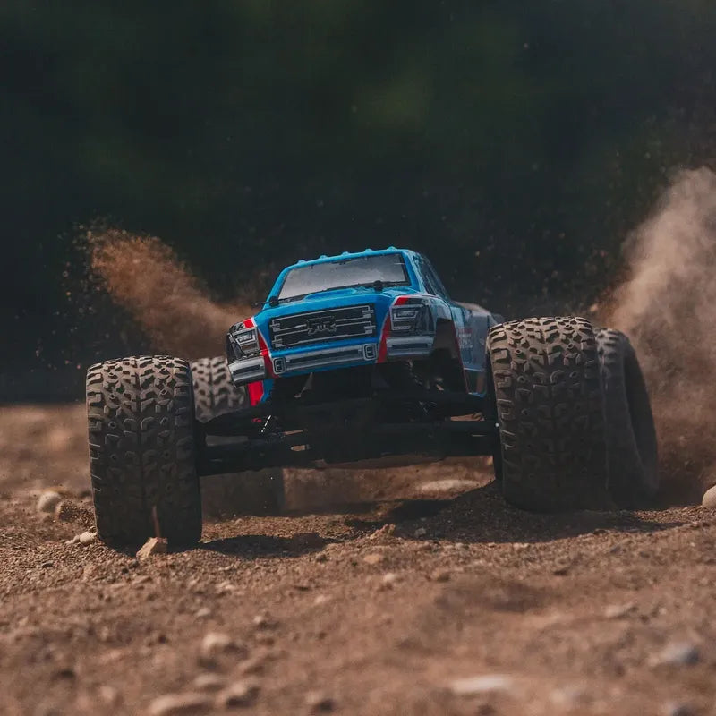 Camioneta Monster Truck Rc Armma Granite Voltage1:10 Brushed Rojo/azul N/a
